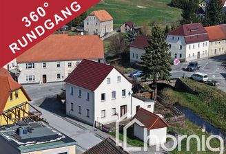 Blick auf das Einfamilienhaus