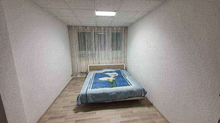 Schlafzimmer (3).jpg