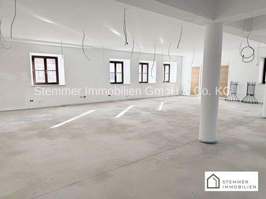 Arbeiten am Schlörplatz