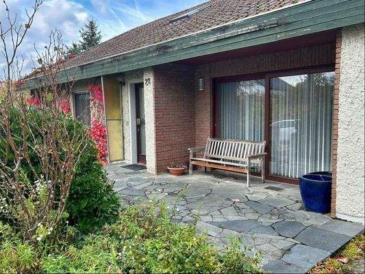 Terrasse Südseite und Eingang