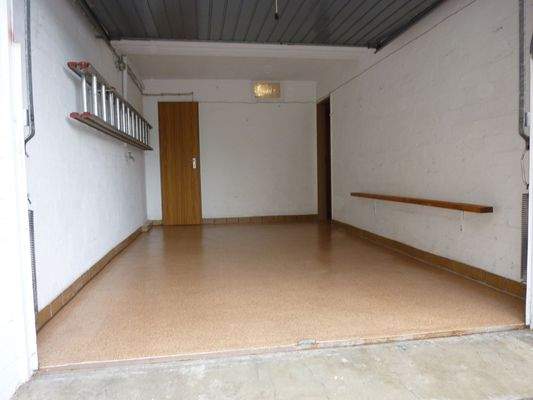 Untergeschoss Garage.JPG