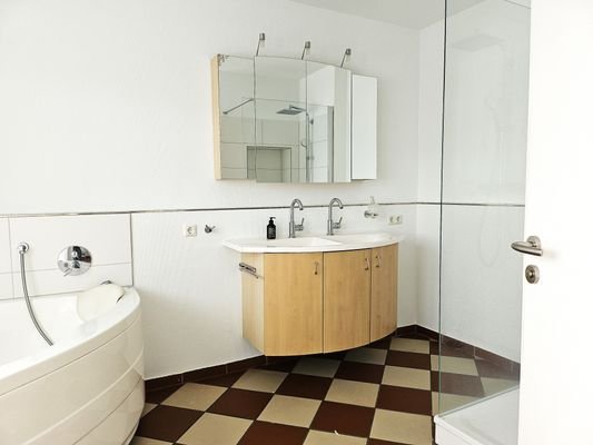 Badezimmer EG