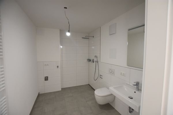 modernes Badezimmer