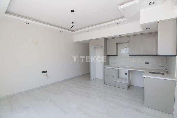 Brand-New Apartment in a Poolside Building in Manavgat Antalya