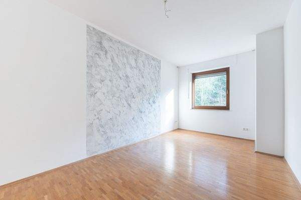 Schlaf-/Kinderzimmer OG