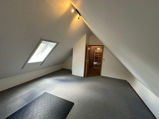 Multiraum Spitzboden