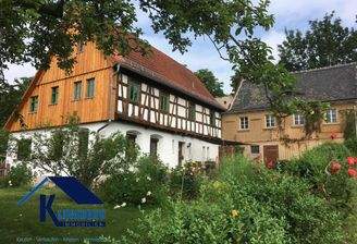 Fachwerkhaus mit Garten