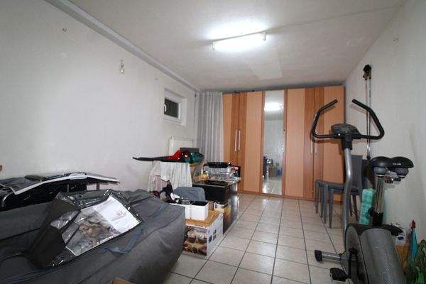 Keller Hobbyraum 2.JPG