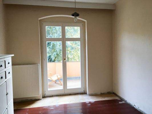 OG Zimmer mit Balkon