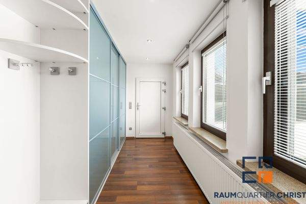 Zimmer 2 Zugang Halle