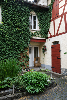 Eingang Nebengebäude