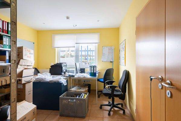 Büro 1