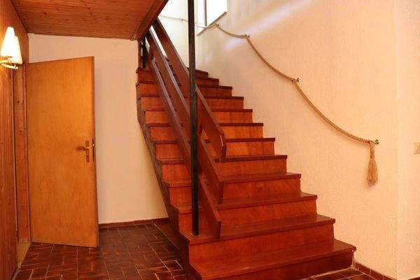 Treppenaufgang zur oberen Ebene