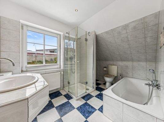 Badezimmer Dachgeschoss