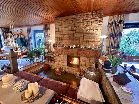 Kamin mit Sitzecke.jpeg