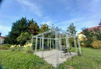 Steinstraße Sitzecke Innenhof