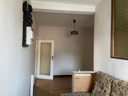 Wohnhaus Hausflur OG Bild 3