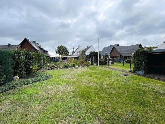 Gepflegtes Gartengrundstück