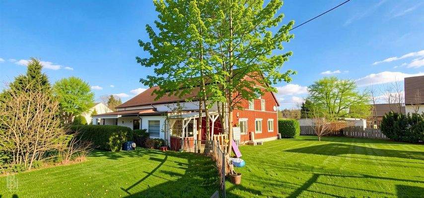 Hausansicht - (KI generiert)