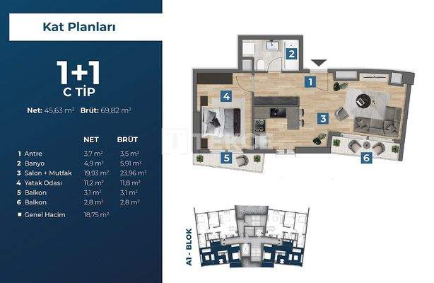 Panoramic Views Apartments in a Complex with a Pool in İzmir