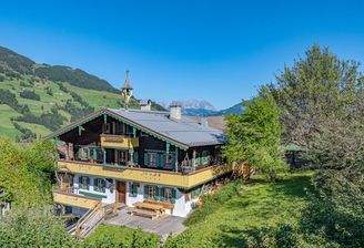 KITZIMMO-Exklusives Bauernhaus mit Freizeitwohnsitz kaufen - Immobilien Jochberg.