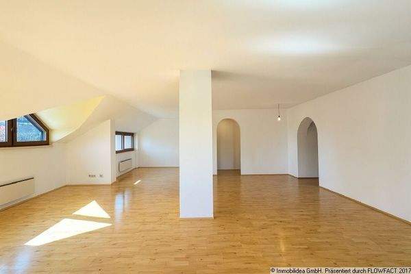 Wohnbereich und Esszimmer (bearbeitet)