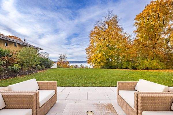 Idyllische Terrasse mit Weitblick