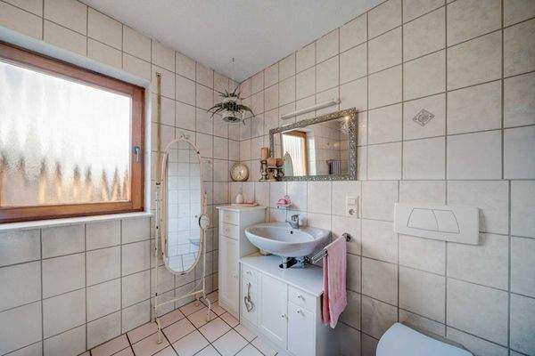 2,5-Zi.-Whg. (1.OG) - Bad