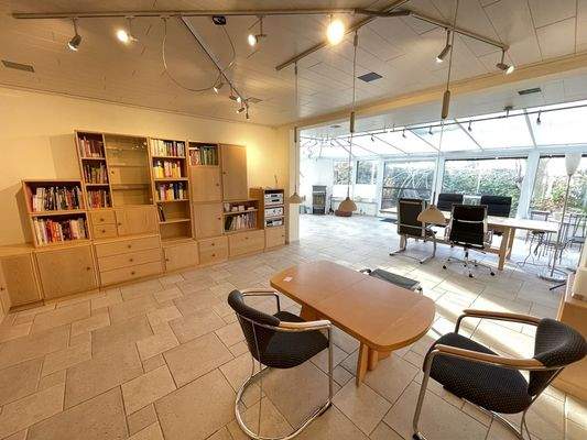 Wohnraum mit Wintergarten EG