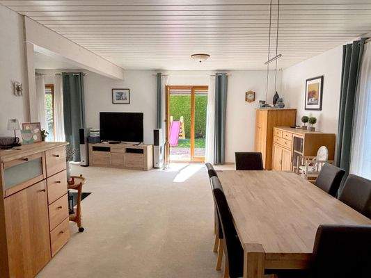 Essbereich-mit-Gartenzugang