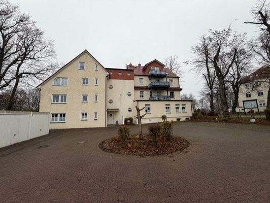 Hausansicht vom Parkplatz