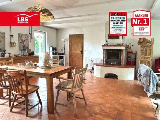 Wohnküche mit Kamin