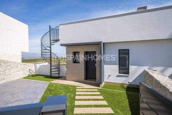 Elegant Golf Villas with Pool in Algorfa La Finca
