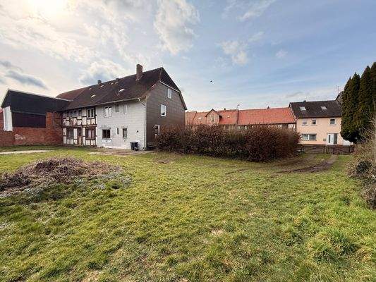 5 Hausansicht Garten