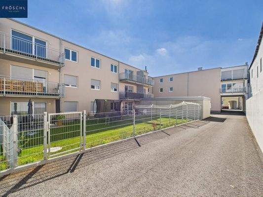 Ansicht Einfahrt Hauptplatz 12 und Gartenwohnung