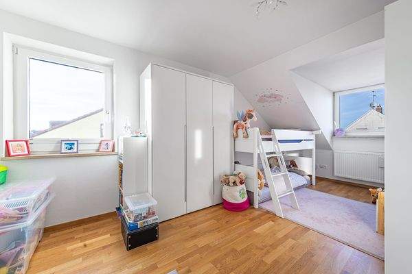 Kinderzimmer im 2. OG