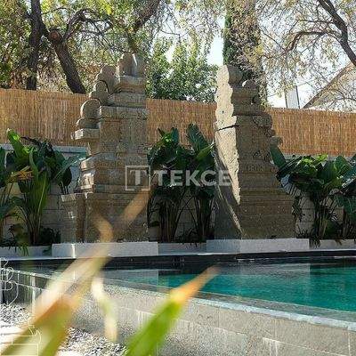 Boutique Hotel with Pool Close to Center and Beaches in Alaçatı Çeşme