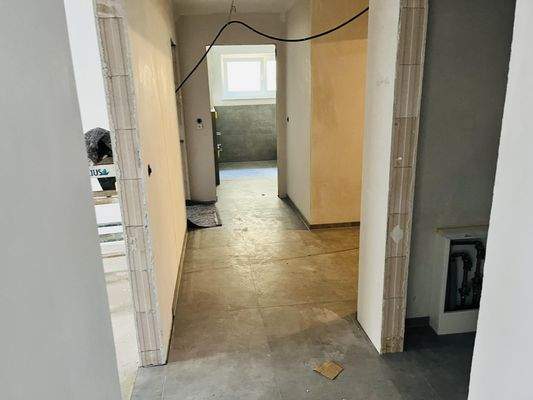 Flur - Souterrainwohnung Nr. 14 im Haus Brüder-Becker-Str. 10a (Bautenstand 10/2025)