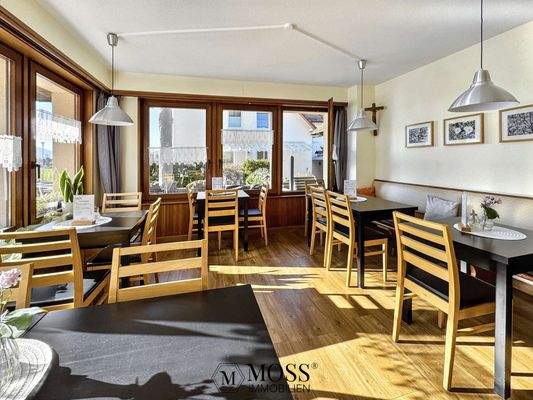 Bäckerei/Cafe 1.2