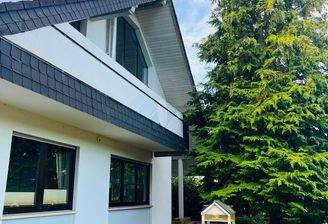 Frontbild_Schlüsselblick Immobilien.jpg