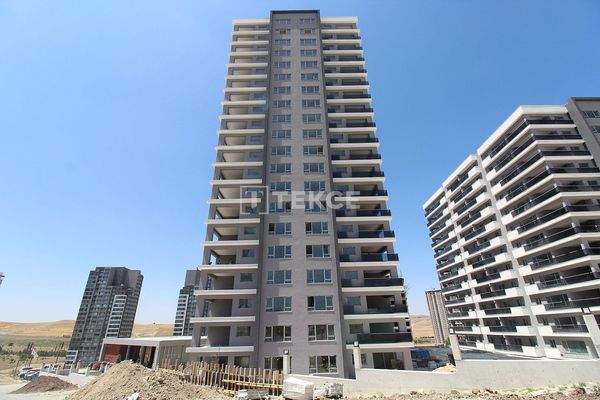 Luxury Real Estate in Ankara in a Complex with Indoor Pool