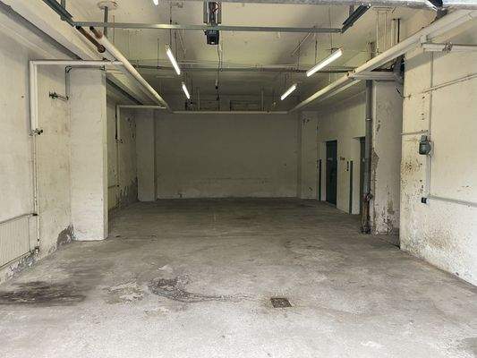 Leere Lagerhalle Erfurt