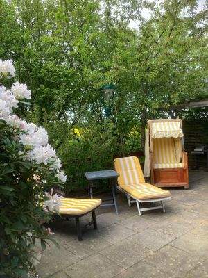 Terrasse hinten zum Strandkorb