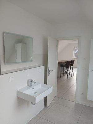 Bad mit  Dusche Ansicht 1.jpg