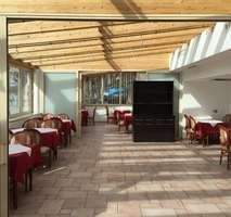 76c09919-b65f-465c-afb2-4d596bb14f7b-1944384935.jp