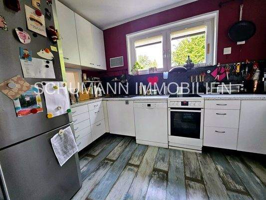 EG_Küche mit Durchreiche