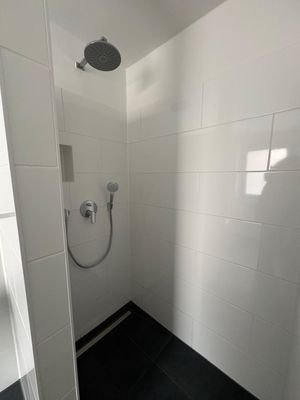EG Badezimmer Dusche