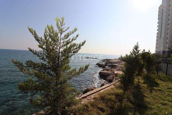 Seafront Apartments with Panoramic Sea Views in Mersin