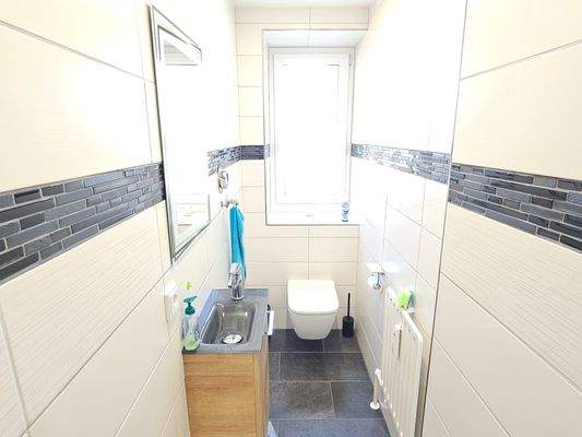 Separates WC, neu u. chic!