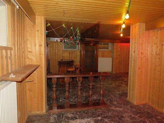 Partyraum im Keller